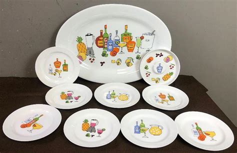 Lot #78 Hors d'oeuvres Platter, Olive plate, small plates | EstateSales.org