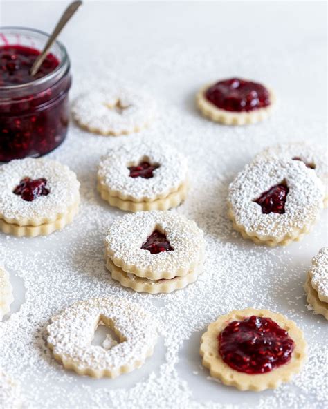 These Shortbread Linzer Cookies With Raspberry Jam Filling From Cloudykitchen Are A True Me