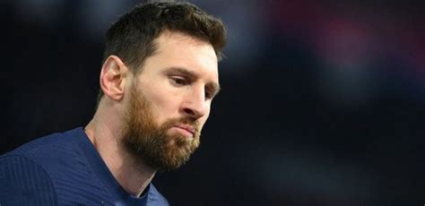 MESSI FORA DO PSG Craque pode estar de saída da equipe francesa veja