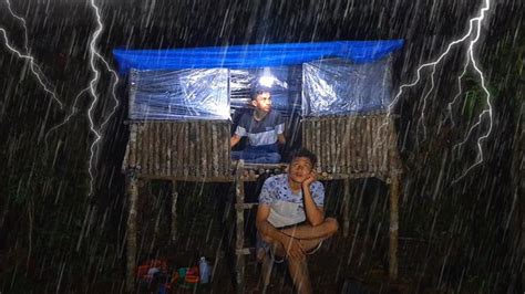 Camping Hujan Deras Sepanjang Malam Buat Shelter Kayu Yg Hangat Asmr