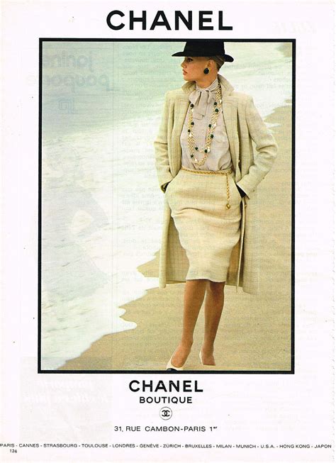 Publicite Advertising 114 1981 Chanel Boutique Haute Couture Fashion