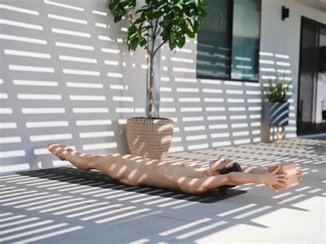 Isabel California Calm True Naked Yoga