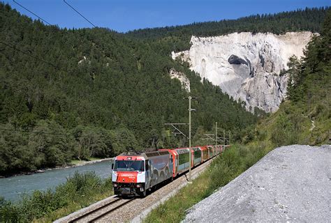 Ge Iii Der Rhb Zwischen Versam Safien Und Valendas Sagogn