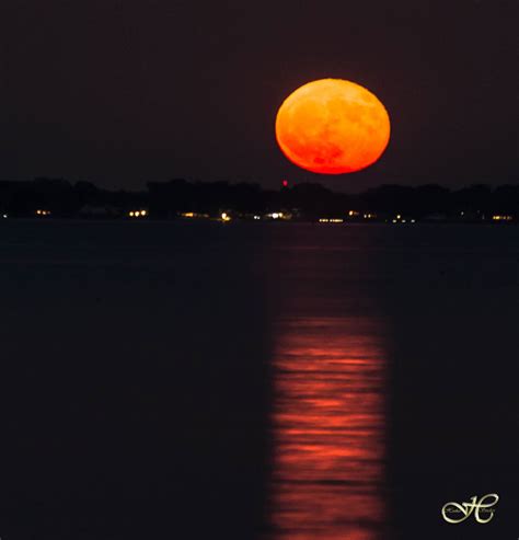 Photos Supermoon Lights Up The Sky Wtop News