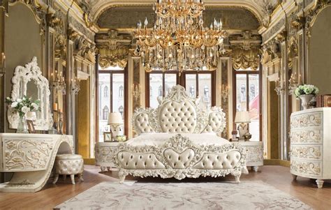 Major Q Luxurious Traditional Style Eastern King Size Bed In White Luxury Bedroom Sets