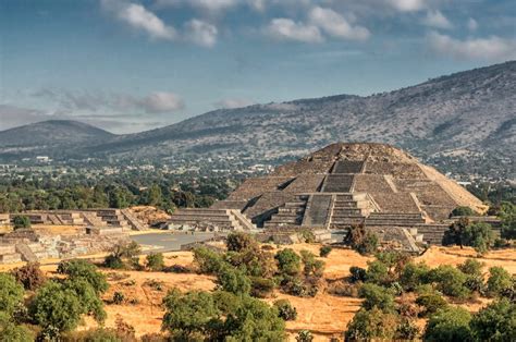 Municipios del Estado de México se reparte las pirámides de Teotihuacán