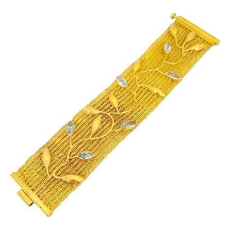 18 Karat Yellow Gold Blue Topaz Bracelet At 1stDibs