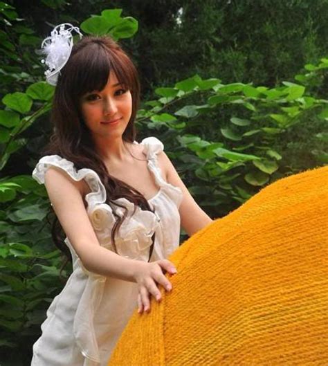 Zhang Xin Yu Is Sexy Model And Hot Of China