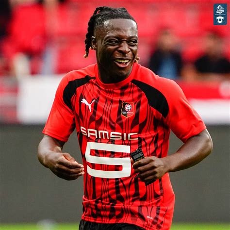 J R My Doku Buteur Avec Le Stade Rennais Il Continue Sur Sa Tr S