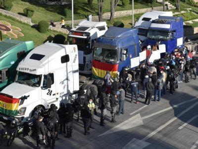 El transporte pesado de La Paz pide a Arce una pronta solución al