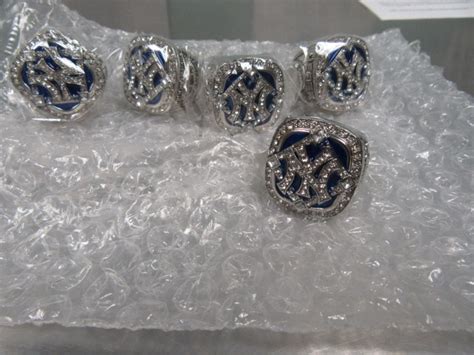 Derek Jeter rings found in Indy, if real worth $169,500