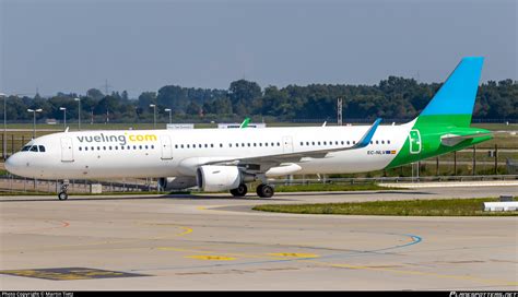 Ec Nlv Vueling Airbus A Wl Photo By Martin Tietz Id