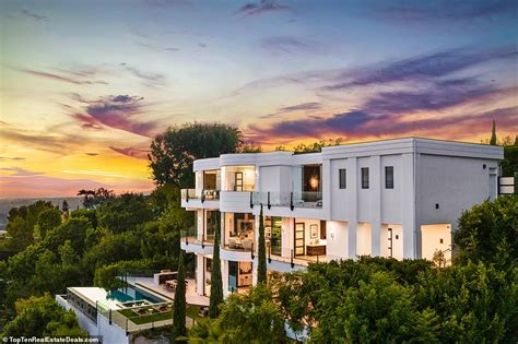 Sean Diddy Combs Former LA Bachelor Pad Hits The Market At 14 5