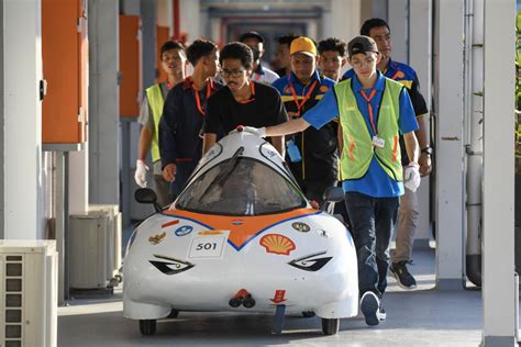 Foto Kompetisi Antarpelajar Dunia Shell Eco Marathon Digelar Di