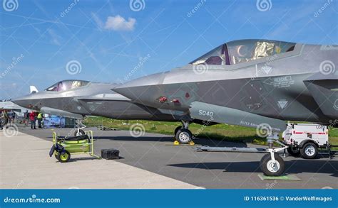 USAF F-35 Lightning II Fighter Jets Editorial Image | CartoonDealer.com ...