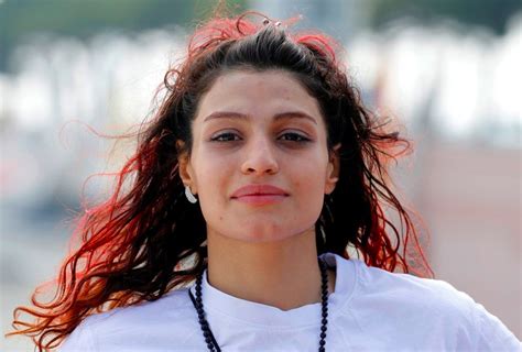 irooncom  boxing khadem  break  barrier  iranian women