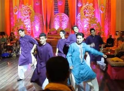 Best Mehndi Dance Surprise Groom Performance Video Dailymotion