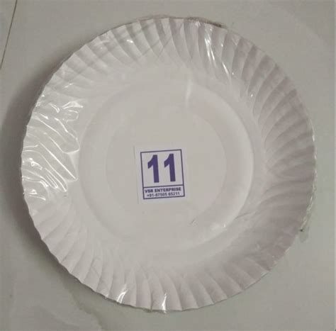 White Circular Disposable Paper Plate For Event And Party Supplies