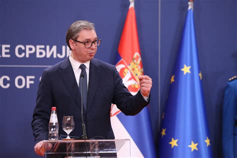 Vučić panično najavio Očekuje se rezolucija o genocidu u Srebrenici