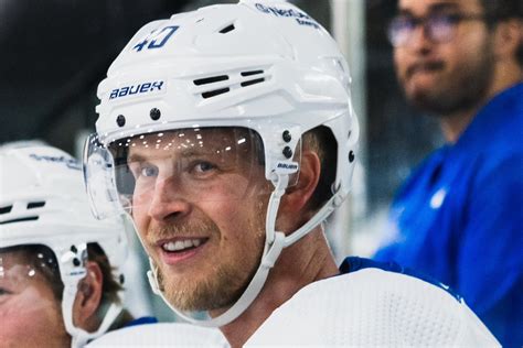 Canucks’ Elias Pettersson says he “feels good”, shuts down injury ...