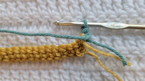 Photo Tutorial How To Crochet The Rail Road Stitch Crochetmelovely