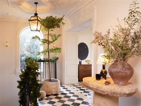 Tour Nate Berkus And Jeremiah Brent S Holiday Ready Apartment In New