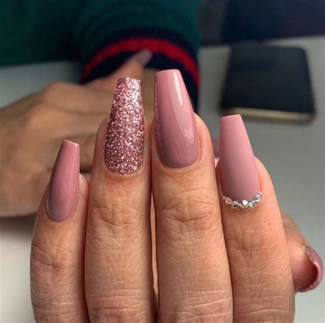 20 Stunning Mauve Nails For A Flawless Look Dal Meets Glam Mauve