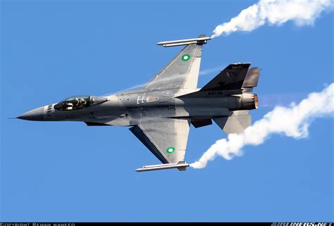 Lockheed Martin F 16am Fighting Falcon Pakistan Air Force Aviation Photo 7539475