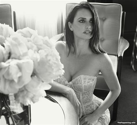 Penelope Cruz Nude Pics Vids The Fappening