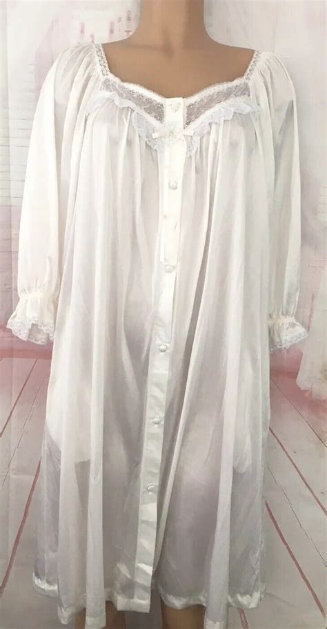 Vintage Miss Elaine Sheer Robe Flowy Lace Button Fron Gem