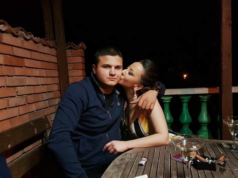 Силвия Юрукова си намери майстора! Приятелят й иска да я заключва с ...