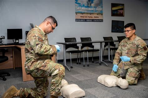 DVIDS News Airmen Innovation How Teamwork At Kirtland