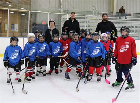 Hockey Lessons at Rocket Ice Skating Rink|Fast paced fun!