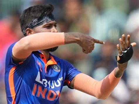 Hardik Pandya ने मंत्र पढ़कर Imam Ul Haq को कहा टाटा Bye Bye Sports