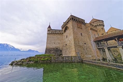 Facciata Del Castello Di Chillon Sul Lago Lemano In Svizzera Fotografia