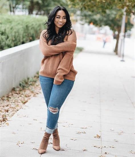 Fall Outfits For Curvy Body Type