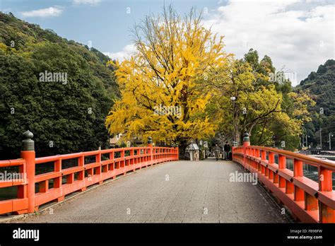 Uji Stadt Stadt Dorf Fotos Und Bildmaterial In Hoher Aufl Sung Alamy