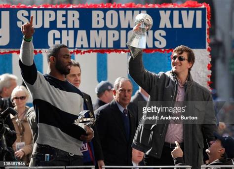 Super Bowl Xlvi Photos And Premium High Res Pictures Getty Images