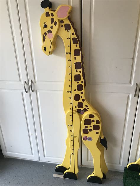 Giraffe growth chart | Giraffe growth chart, Giraffe, Growth chart