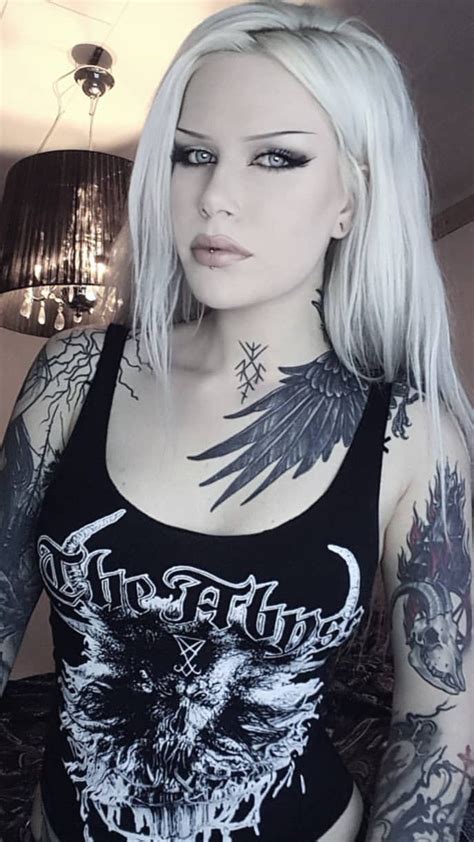 Pin By Lacey Tarlton On Ida Morbida Blonde Goth Hot Goth Girls Goth Women