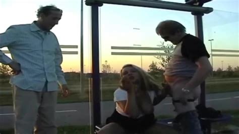 Deutsches Outdoor Anal Sandwich MILF Doppelpenetration XHamster