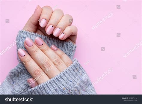 7 491 Nude Small Images Stock Photos Vectors Shutterstock