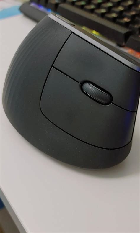 Logitech MX Vertical ergonomic mouse, Computers & Tech, Parts ...