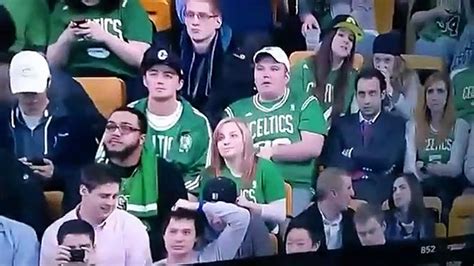 Mujer Hace Se A Obscena Durante Juego De Los Celtics V Deo Dailymotion