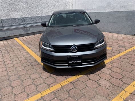 Volkswagen Jetta 4 Puertas seminuevo en venta en la Ciudad de Querétaro