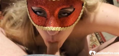 Masked Blonde Shows Off The Most Amazing Blowjob Skills Eve