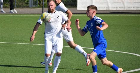 Fußball DSC 99 verteidigt Tabellenspitze in der Düsseldorfer