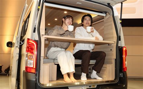 日産、車中泊仕様の「キャラバン Myroom」を「ジャパンキャンピングカーショー2024」出展 2024年夏発売 Car Watch