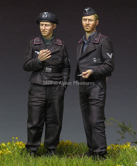 35228 German Panzer Crew Set