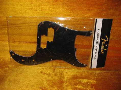 Fender Fender Precision Bass Pickguard Black | Reverb